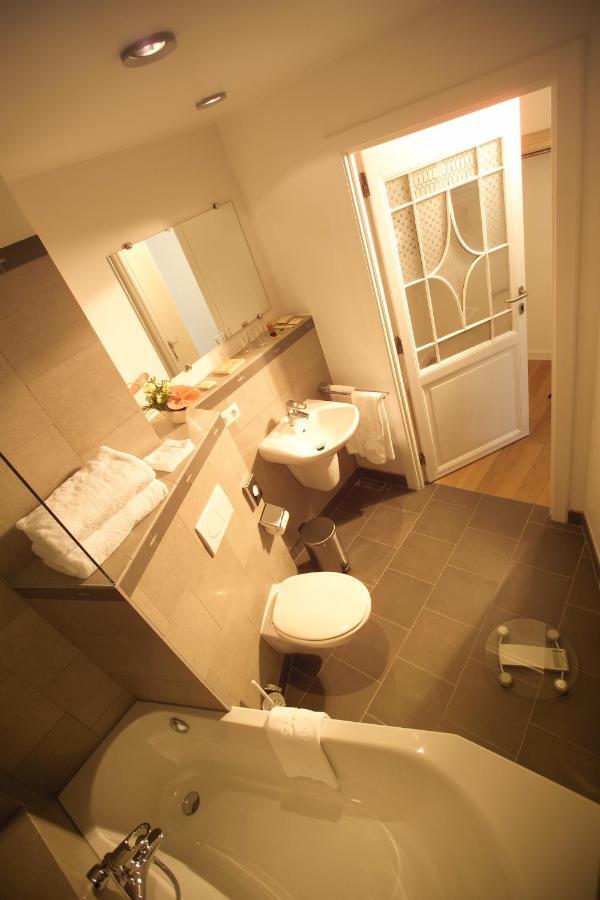 Hotel Parc Beaux Arts Luxembourg Room photo